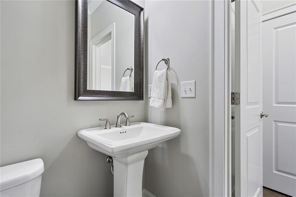 1084 Township Square