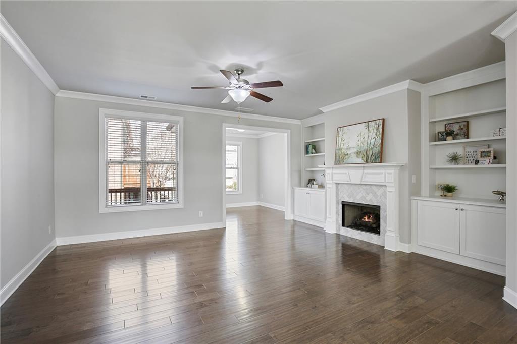 1084 Township Square