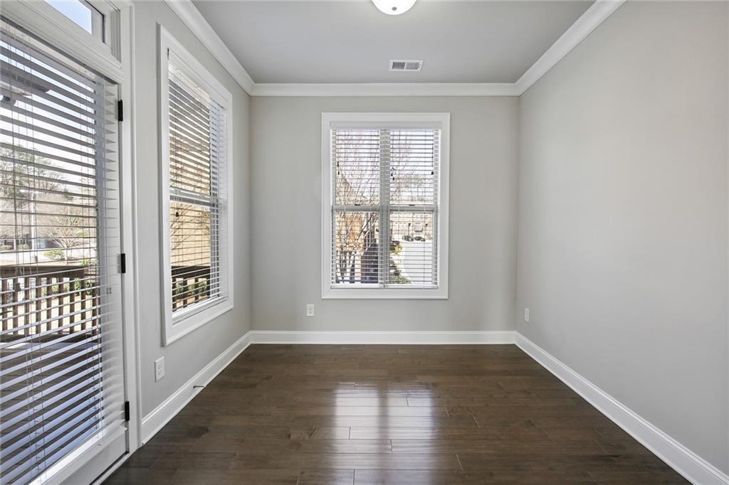 1084 Township Square