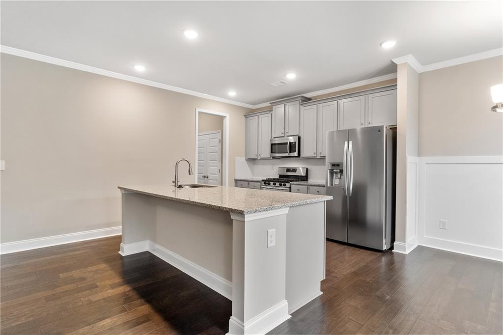 1082 Sunny Valley Lane