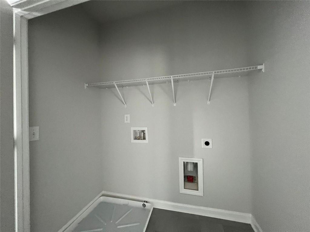 5144 AYLESBURY Court