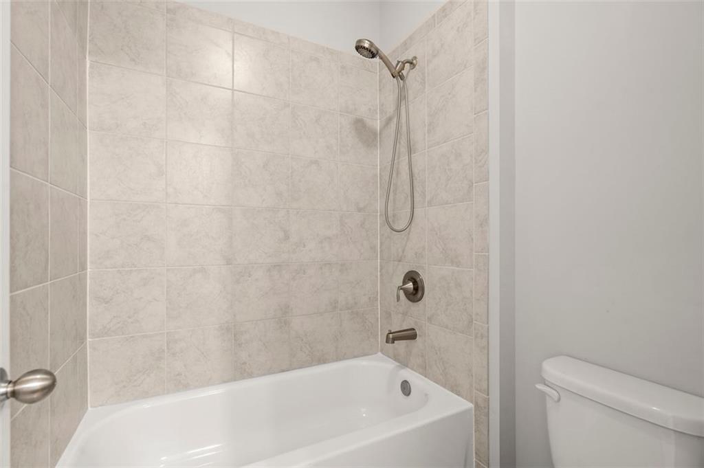 427 Suwanee Park Terrace