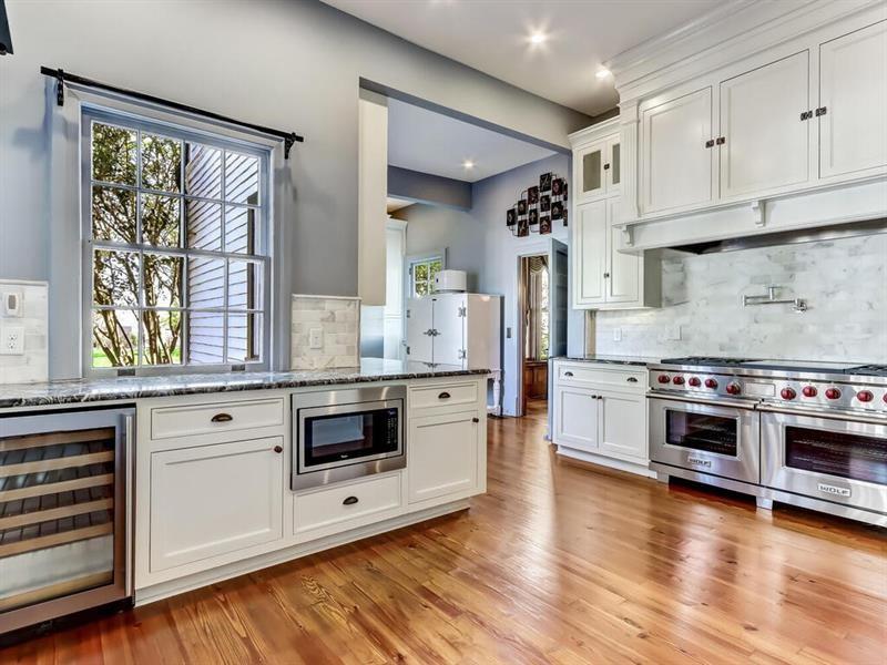 406 E Shadburn Avenue