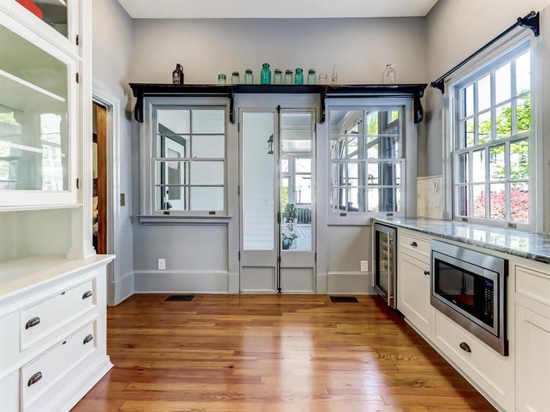 406 E Shadburn Avenue