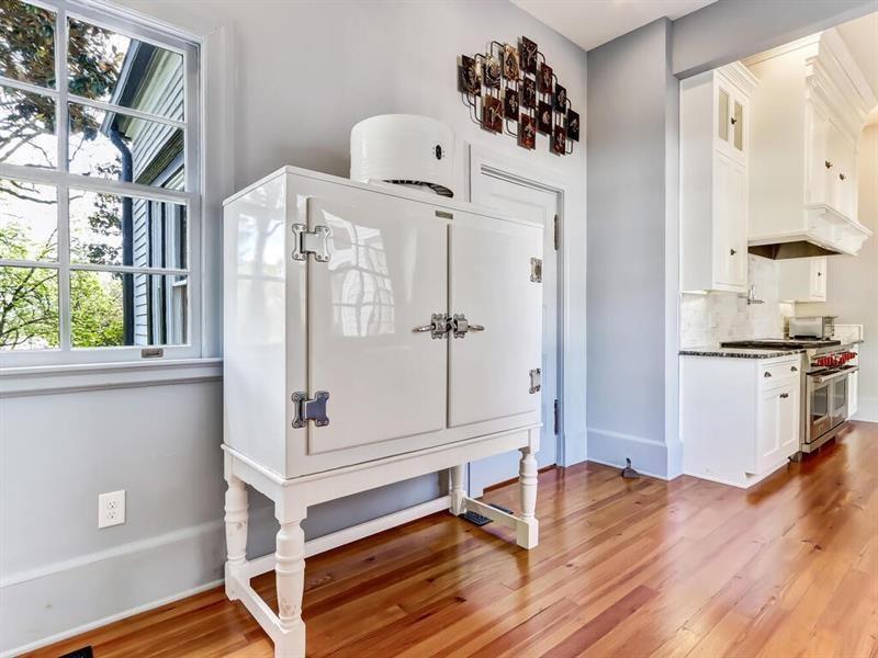 406 E Shadburn Avenue