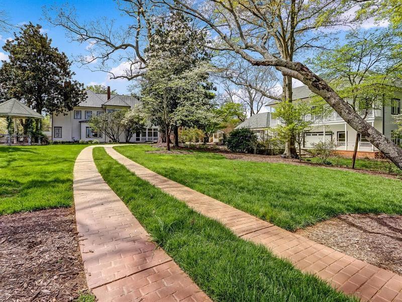 406 E Shadburn Avenue