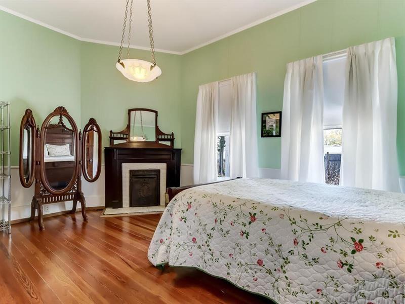 406 E Shadburn Avenue