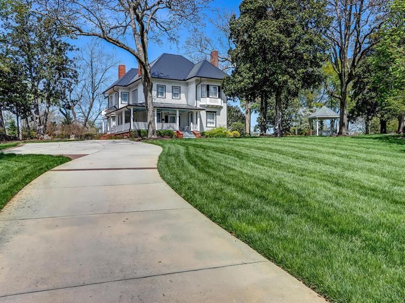 406 E Shadburn Avenue