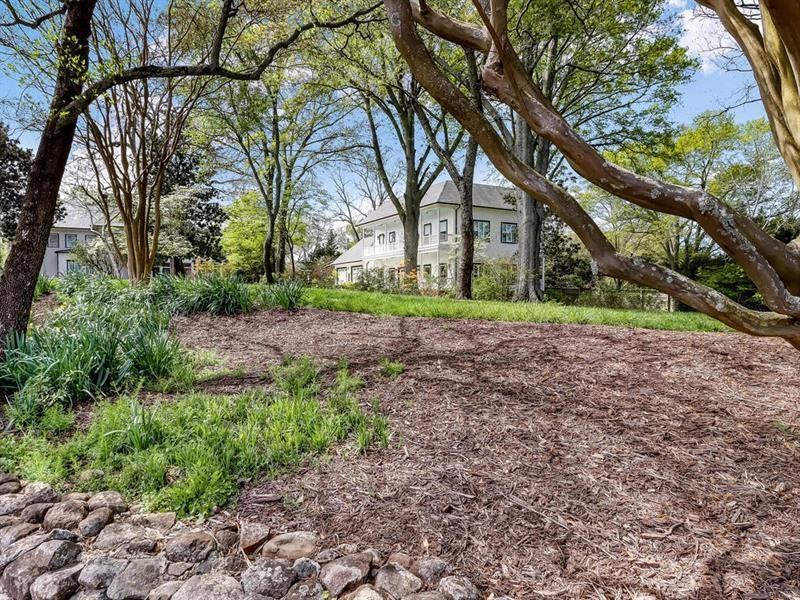 406 E Shadburn Avenue