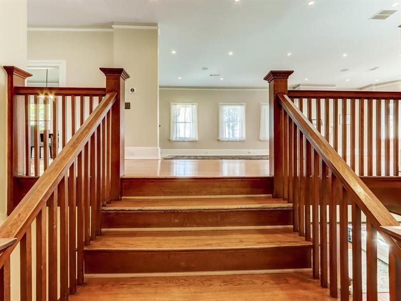 406 E Shadburn Avenue