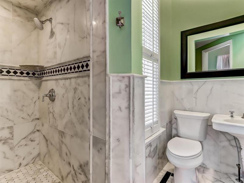 406 E Shadburn Avenue