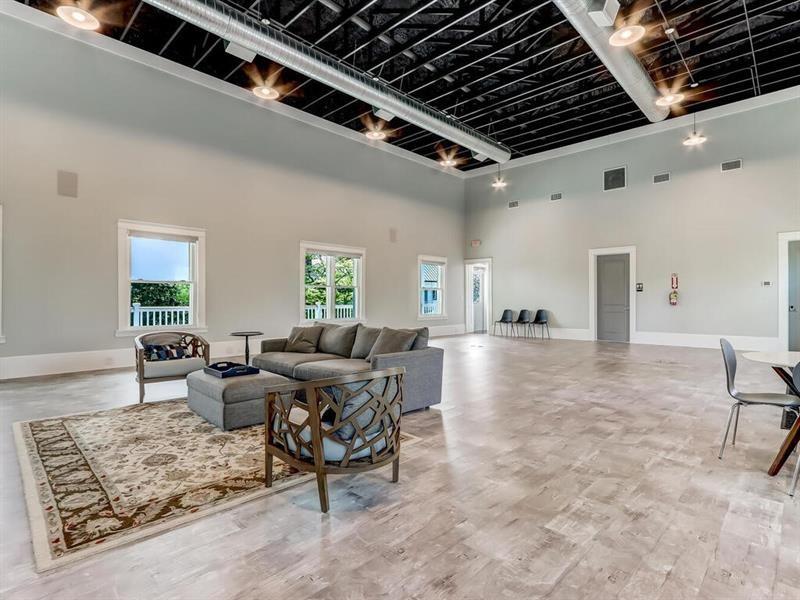 406 E Shadburn Avenue