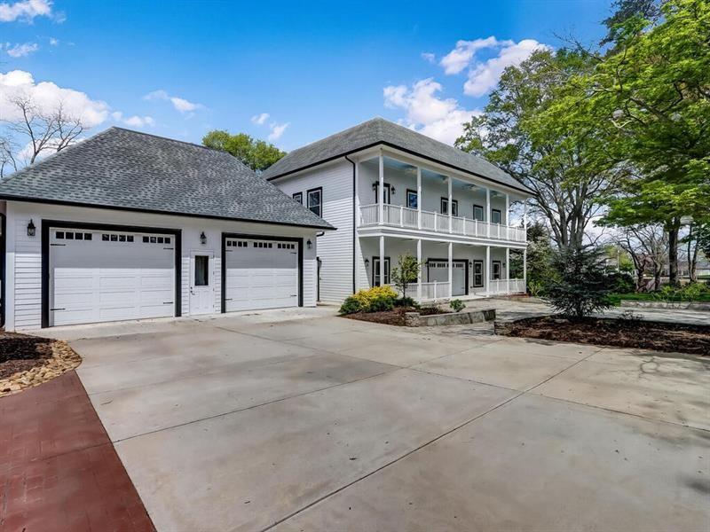 406 E Shadburn Avenue