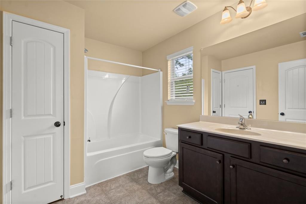 2742 Misty Ivy Drive