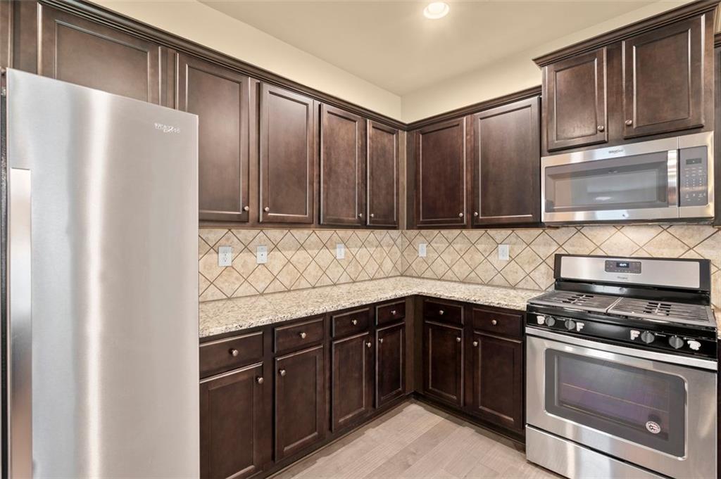 2742 Misty Ivy Drive