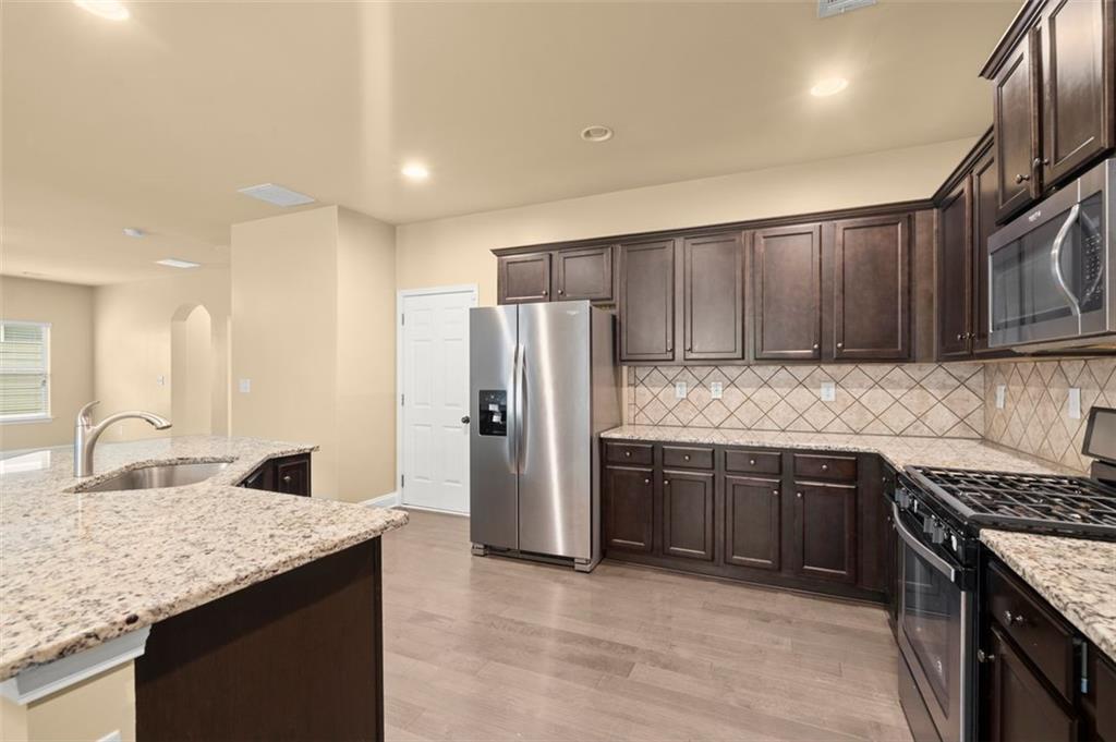 2742 Misty Ivy Drive