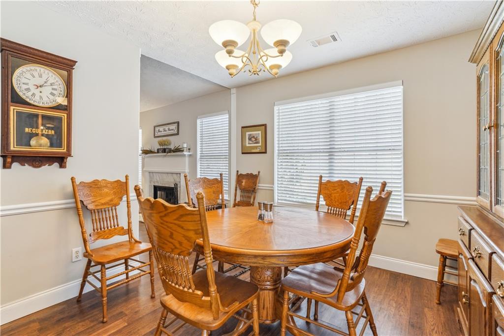 2432 Heatherton Court