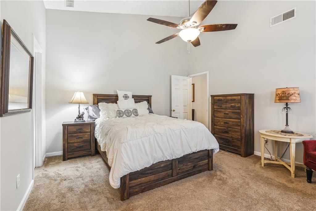 2432 Heatherton Court