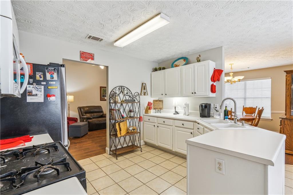 2432 Heatherton Court