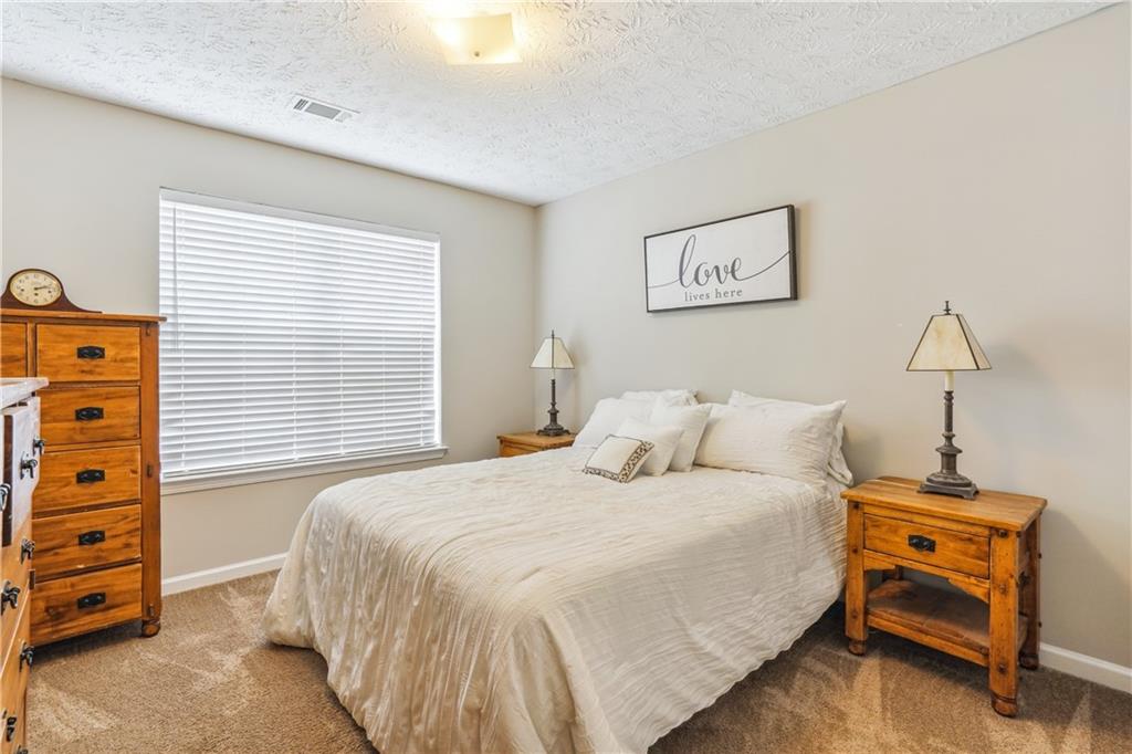 2432 Heatherton Court