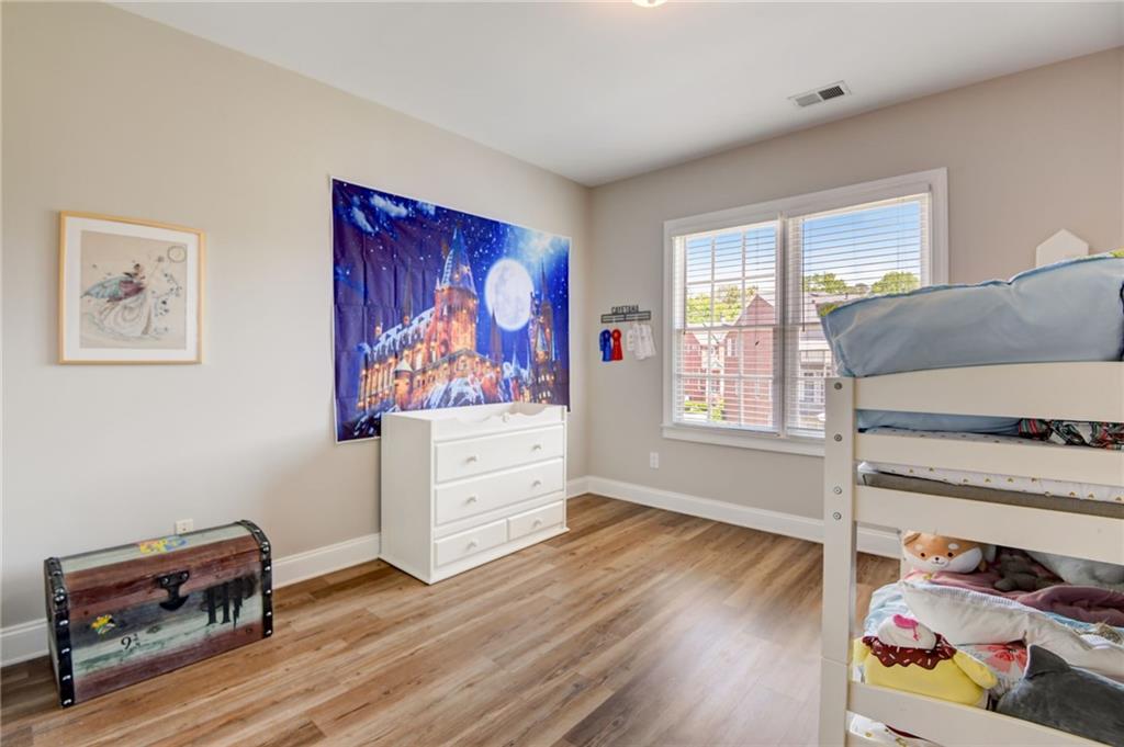 3006 Montclair Circle SE