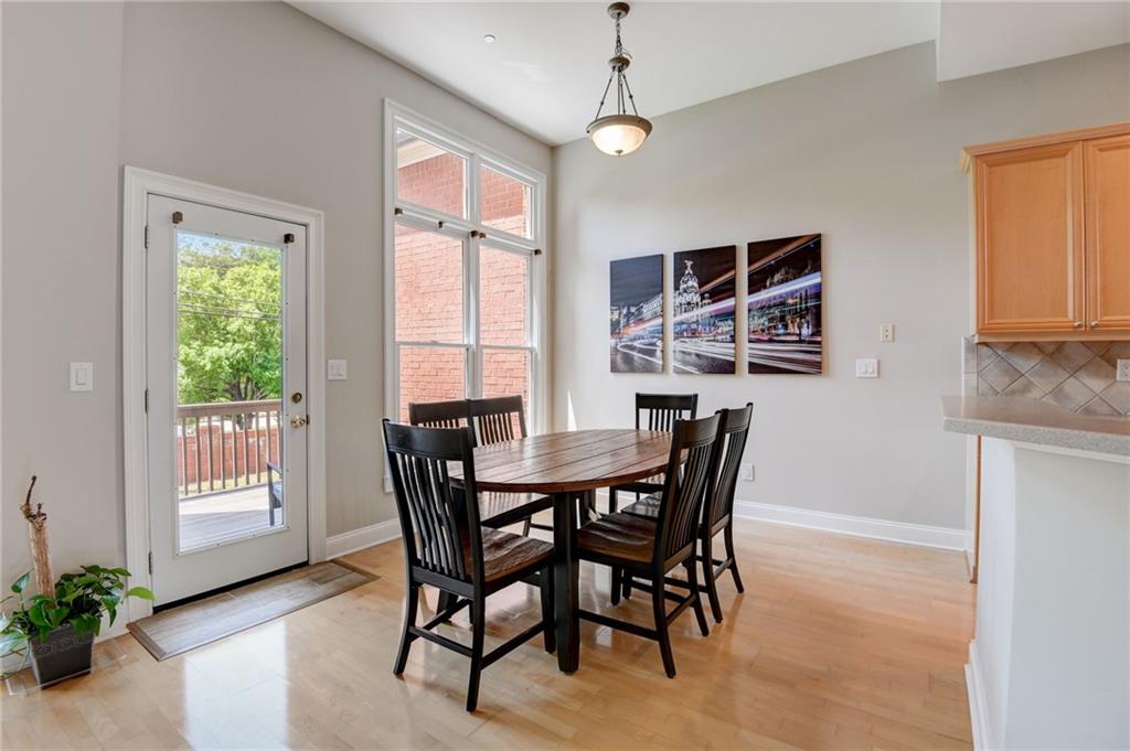 3006 Montclair Circle SE