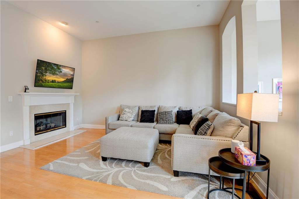 3006 Montclair Circle SE