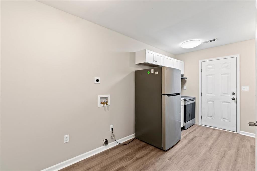 5859 LONE OAK Drive SW