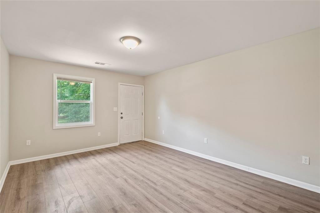 5859 LONE OAK Drive SW