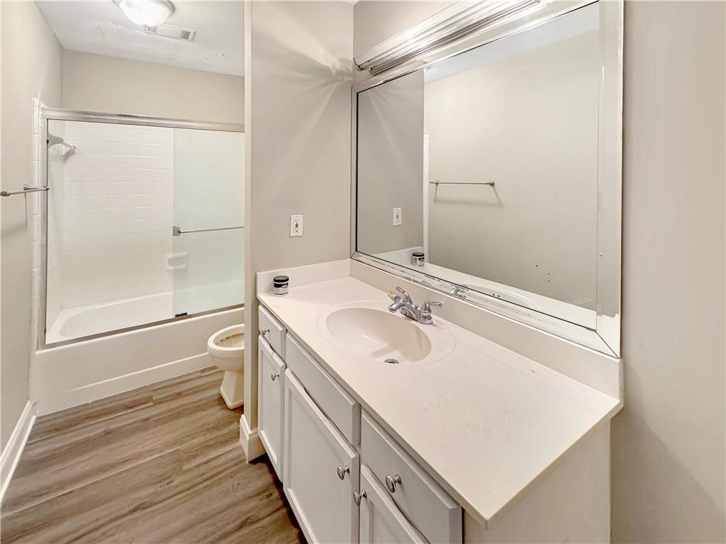 2203 Pine Heights Drive NE