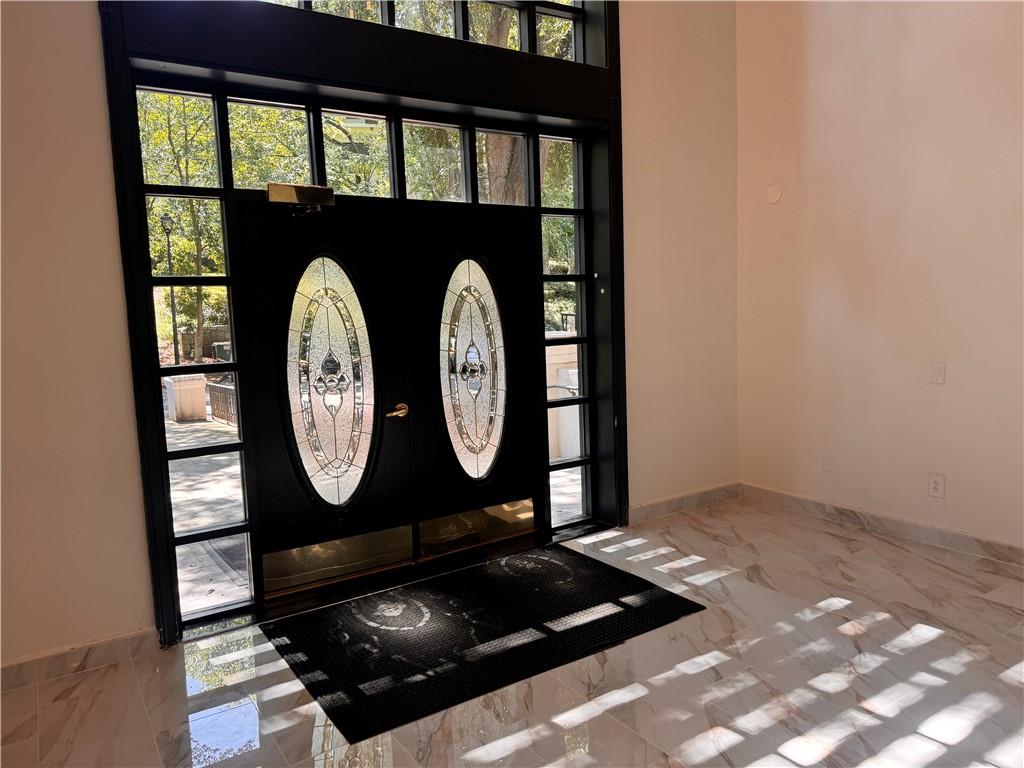 2203 Pine Heights Drive NE