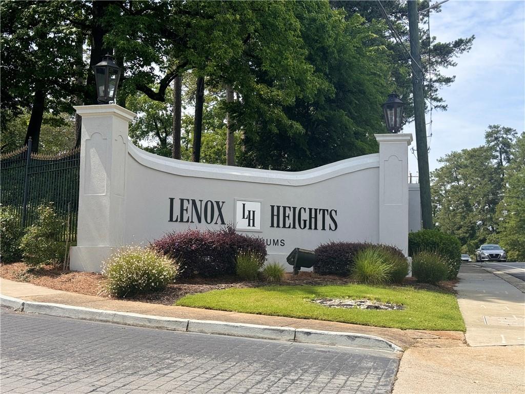 2203 Pine Heights Drive NE