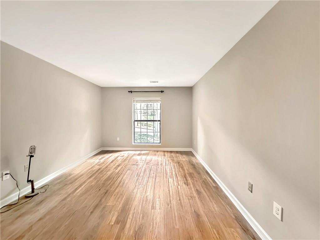 2203 Pine Heights Drive NE