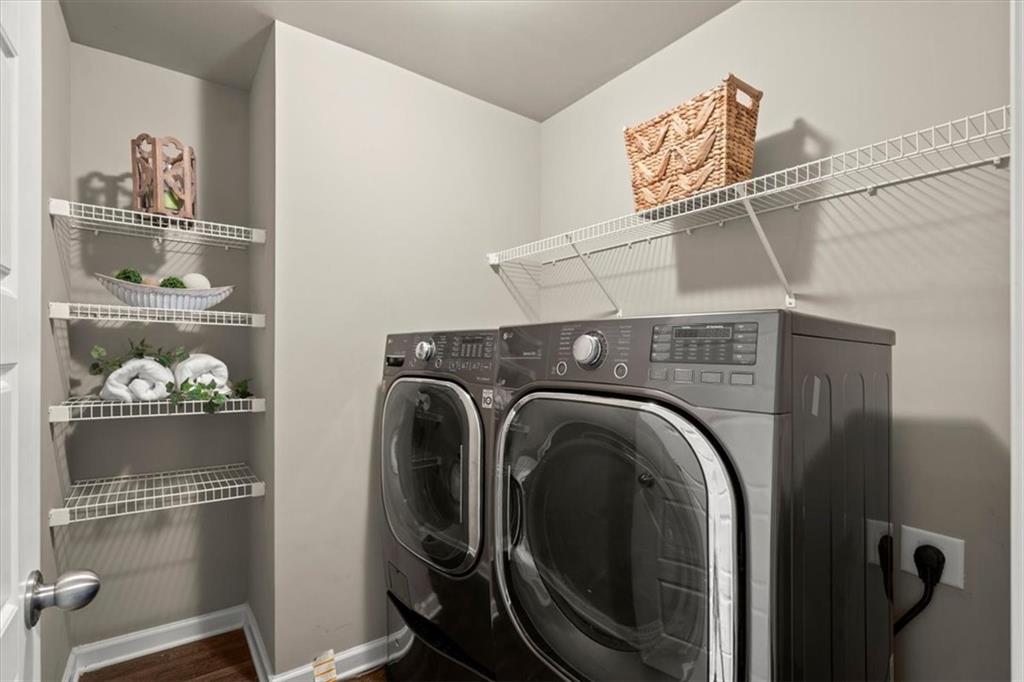 6454 Barker Station Walk