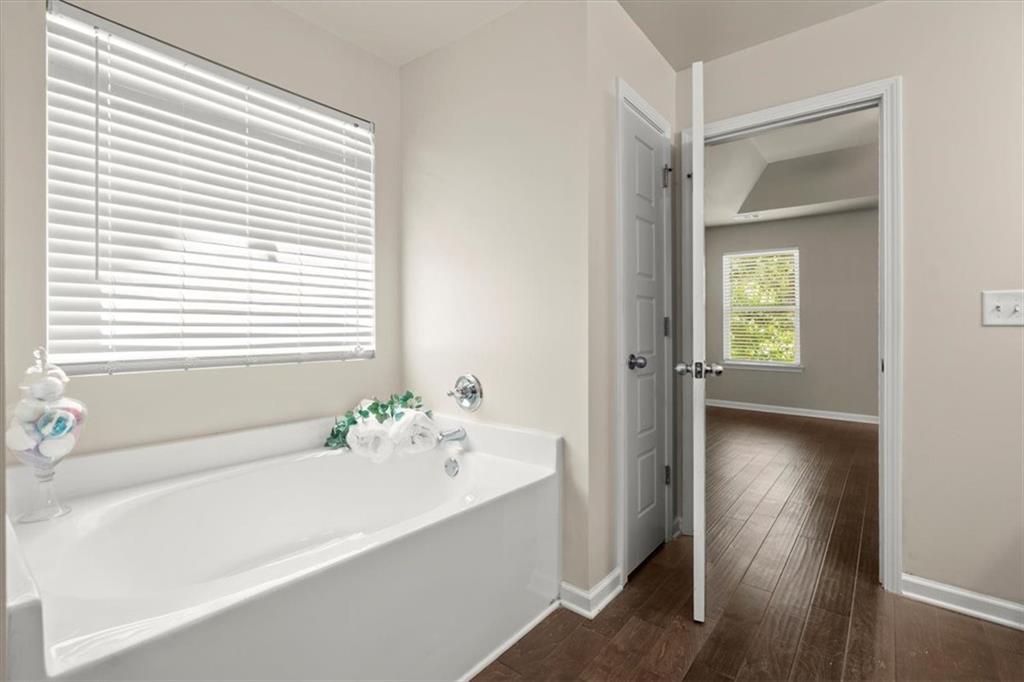 6454 Barker Station Walk