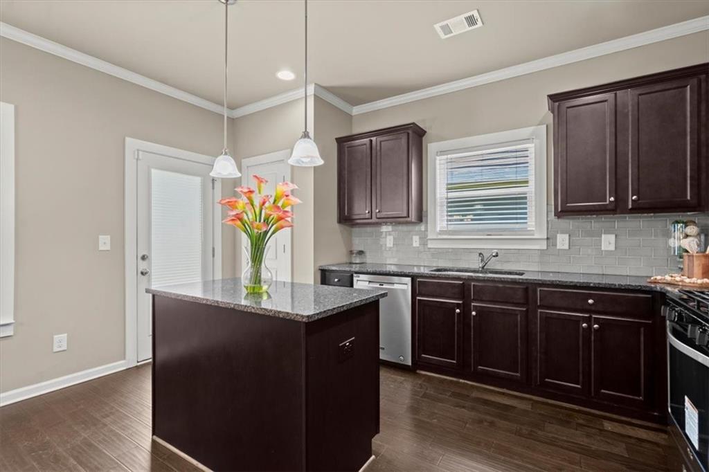 6454 Barker Station Walk