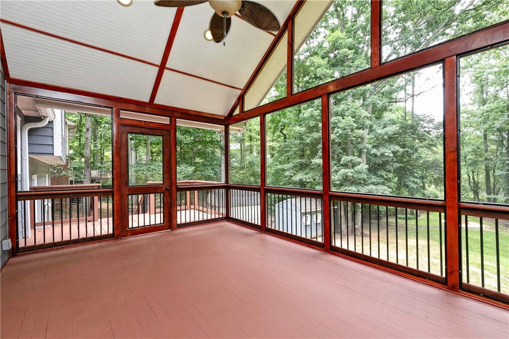 3848 Creek Hollow Way