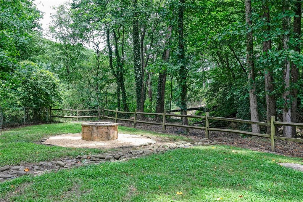 3848 Creek Hollow Way