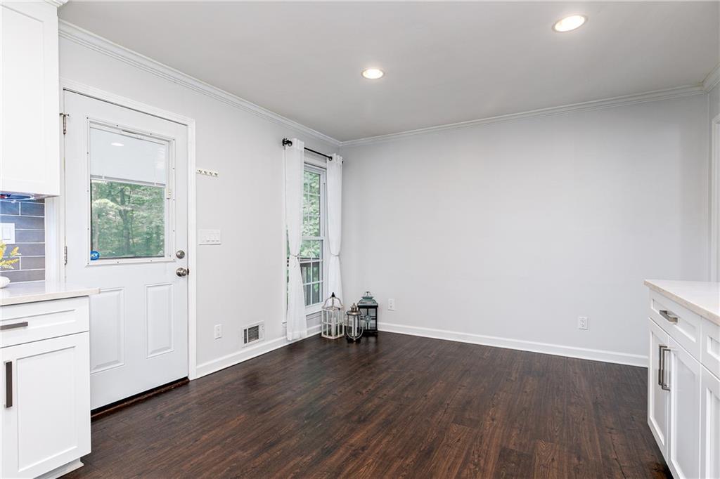 3848 Creek Hollow Way