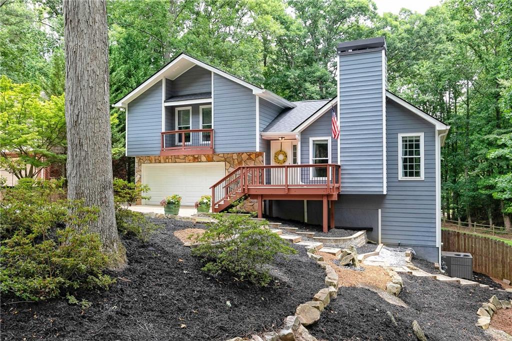 3848 Creek Hollow Way