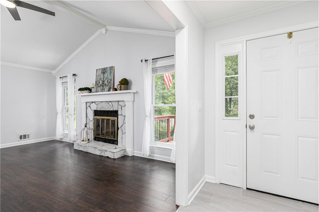 3848 Creek Hollow Way