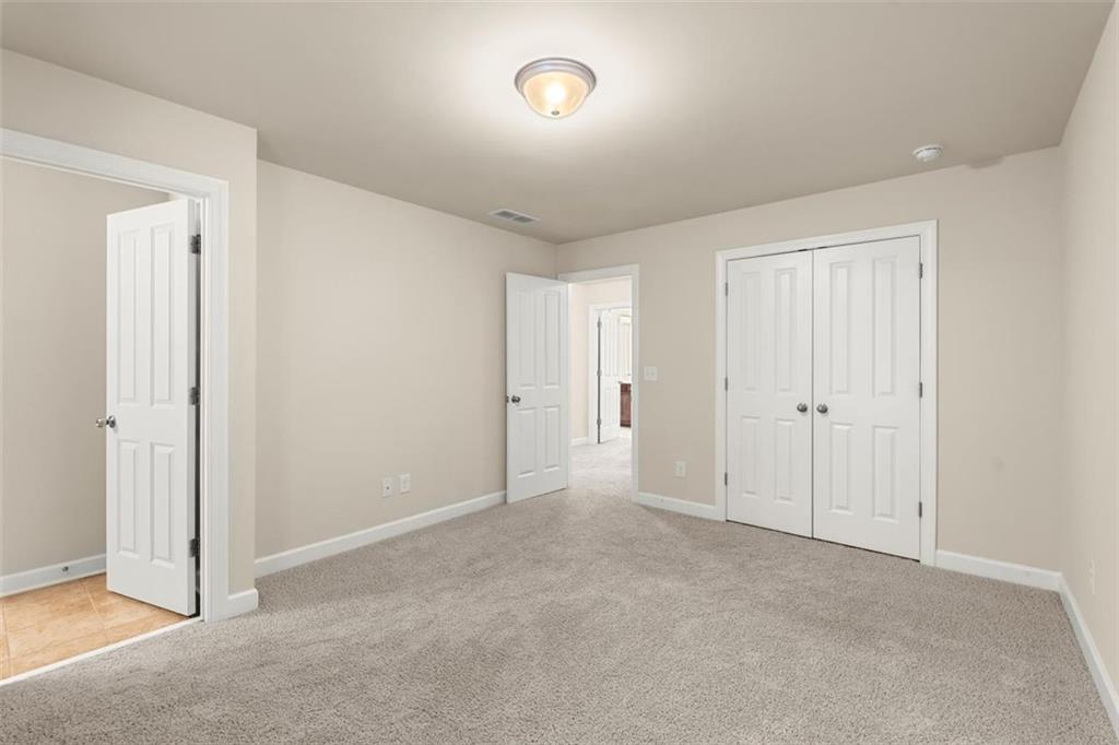 7600 Glisten Avenue NE