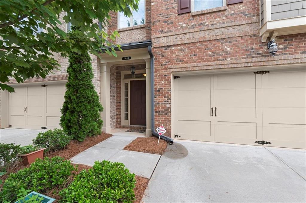 7600 Glisten Avenue NE