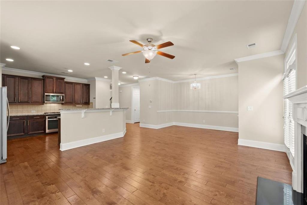 7600 Glisten Avenue NE