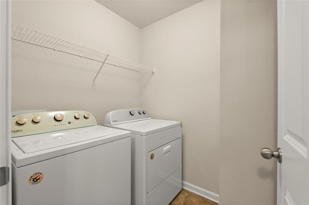 7600 Glisten Avenue NE