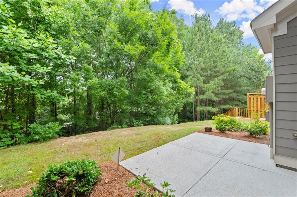 7600 Glisten Avenue NE