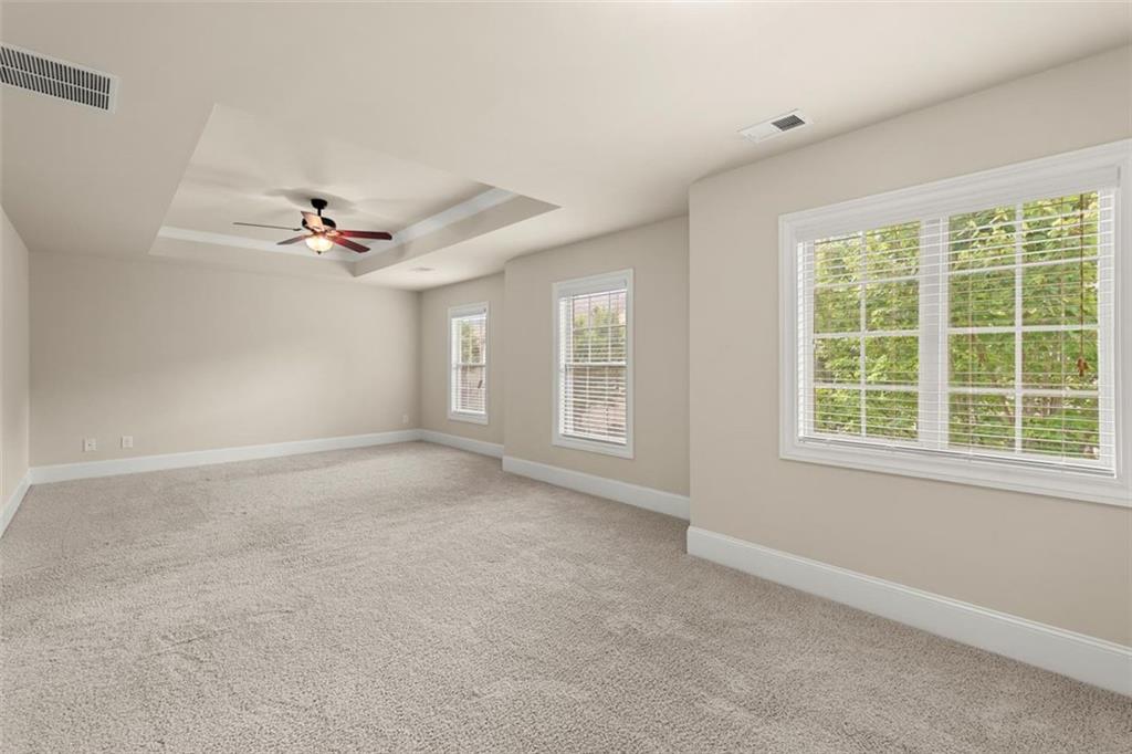 7600 Glisten Avenue NE