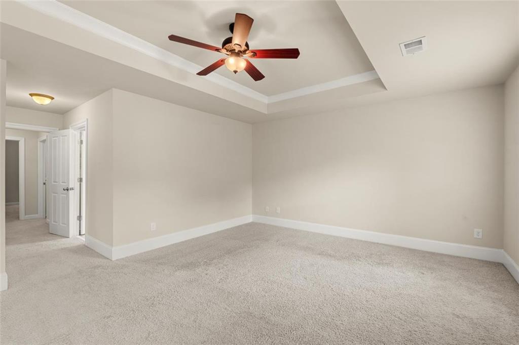 7600 Glisten Avenue NE