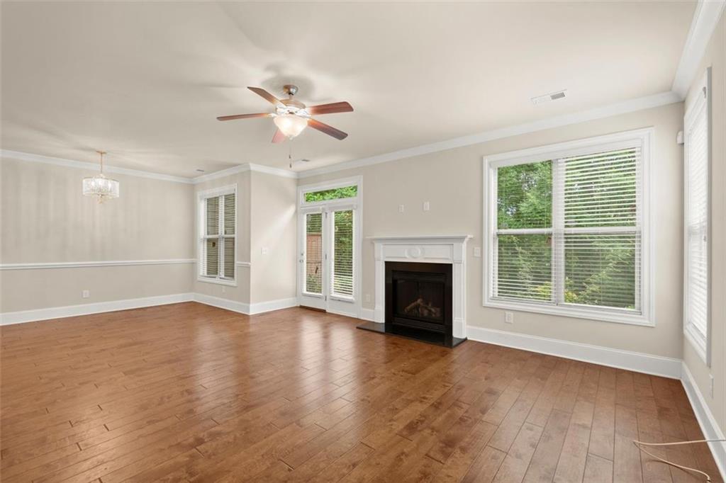 7600 Glisten Avenue NE