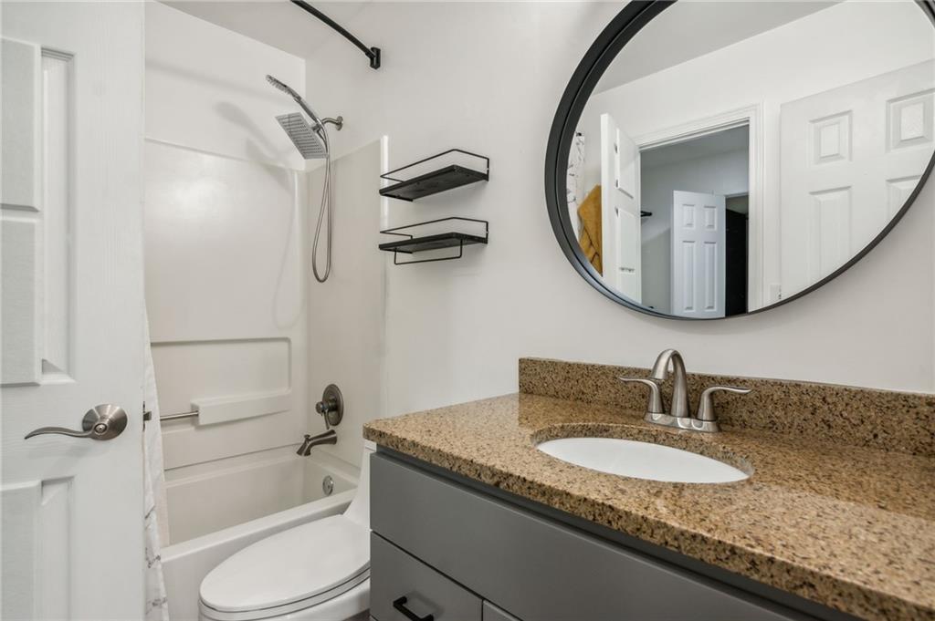 3600 Regency Park Drive